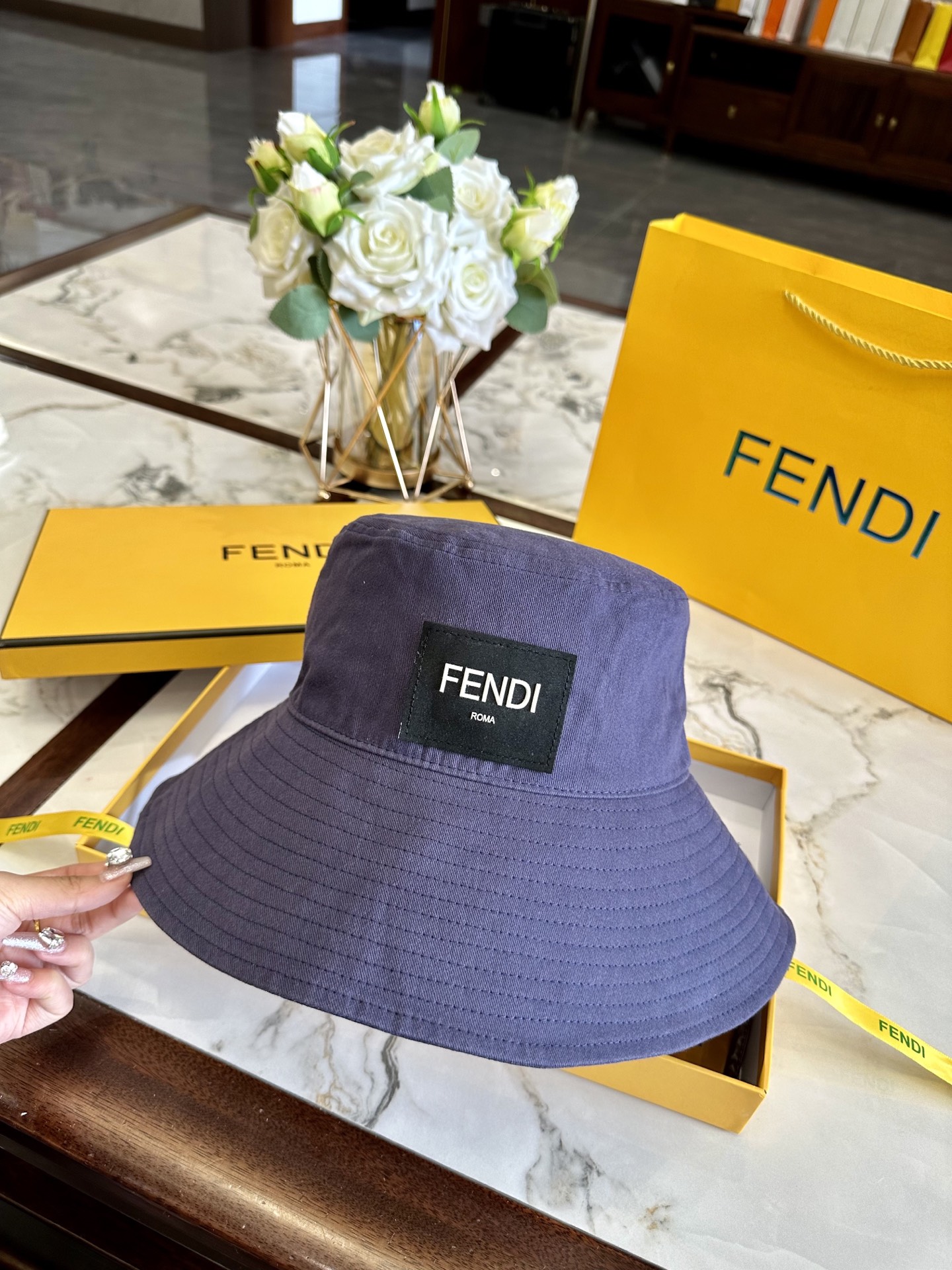 fendi hat model 17